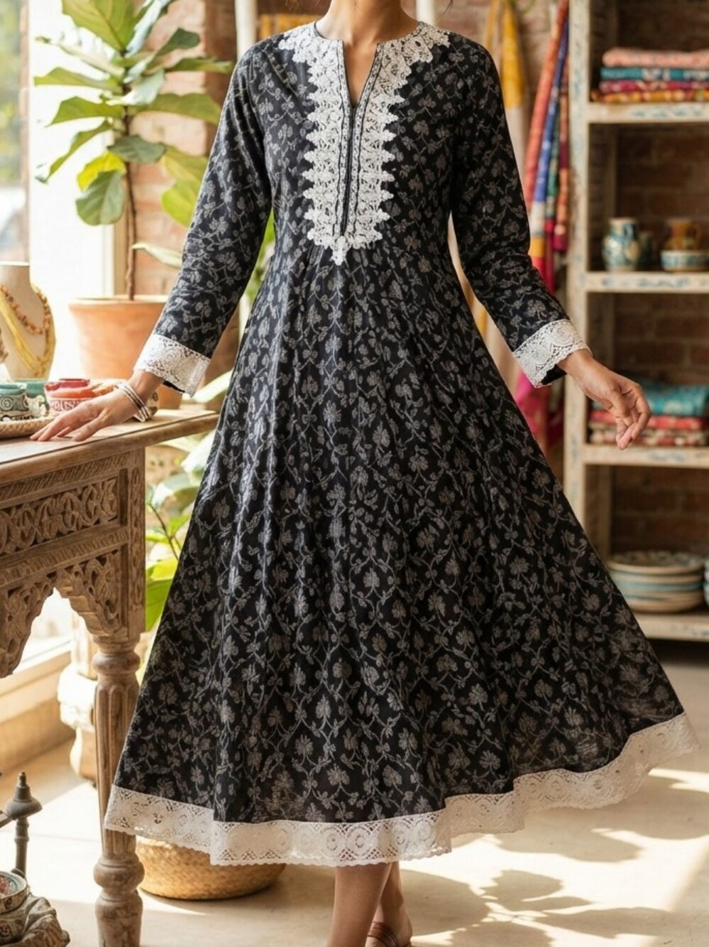 Khushi Palai Clothing black/silver printed dress Size 40 PTP 21" L 43"